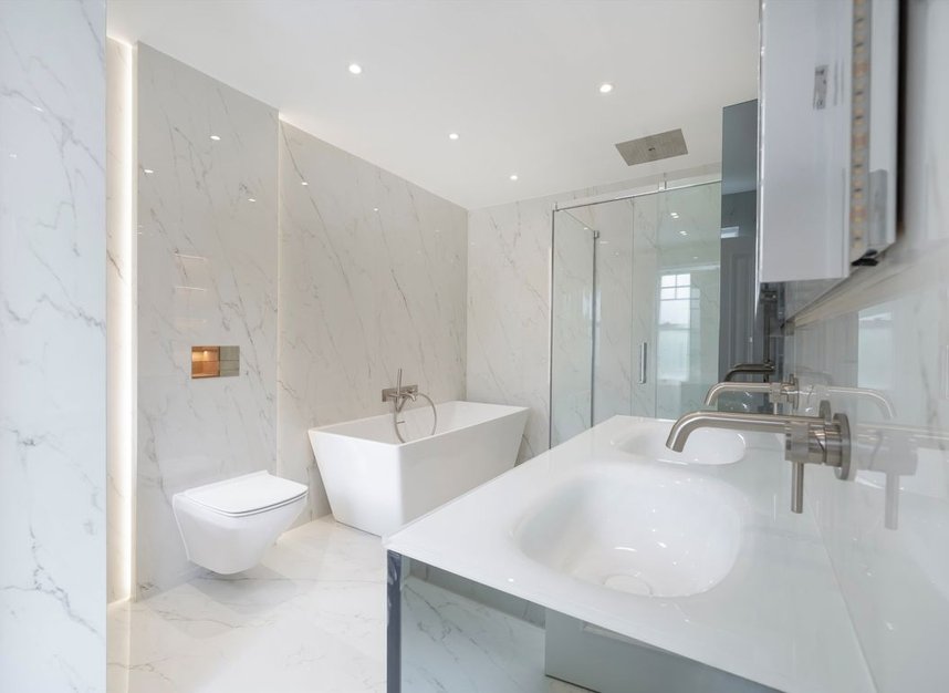 Properties for sale in Coolhurst Road - N8 8EP view7