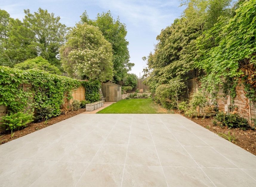Properties for sale in Coolhurst Road - N8 8EP view8