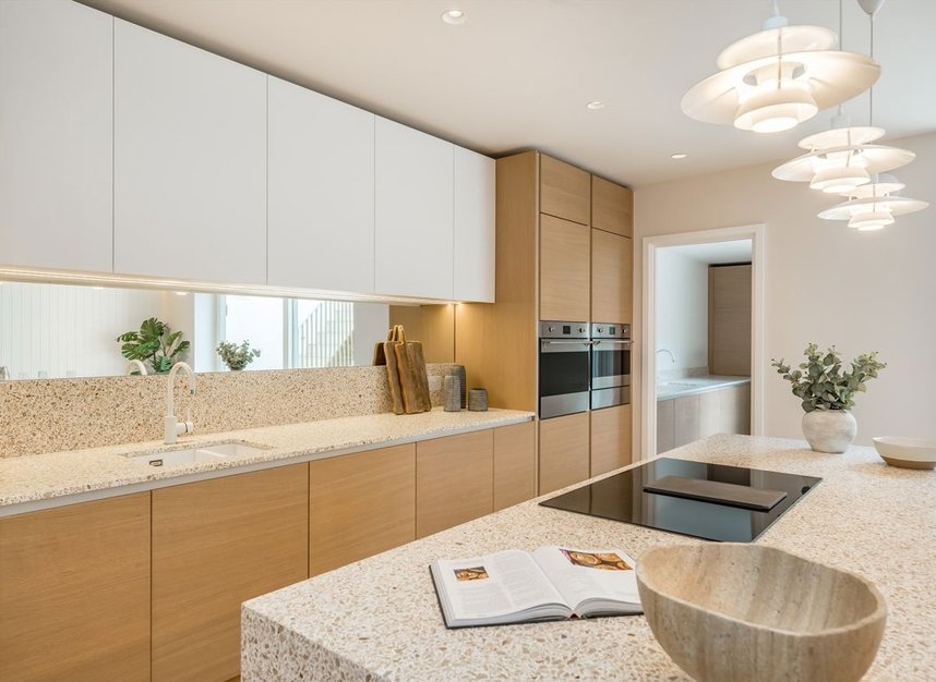 Properties for sale in Coombe Lane - SW20 0RW view4