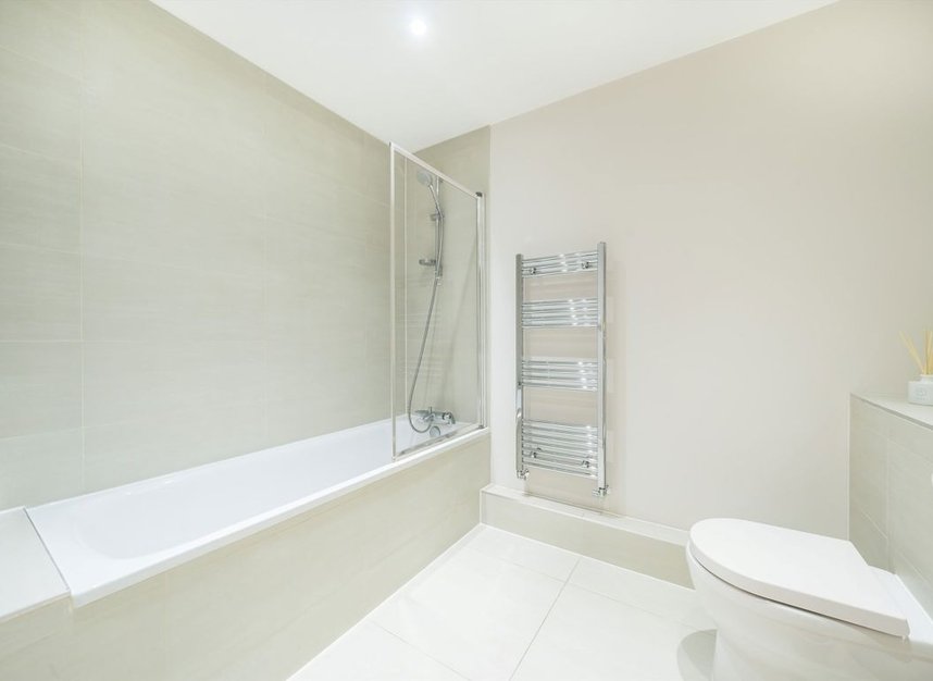 Properties for sale in Coombe Road - KT2 7AB view5