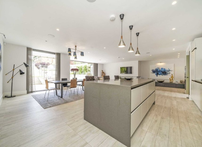 Properties sold in Copse Hill - SW20 0NN view3