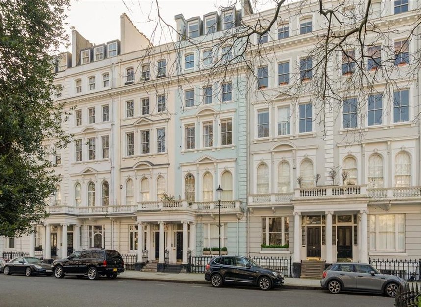 Properties for sale in Cornwall Gardens - SW7 4BD view1