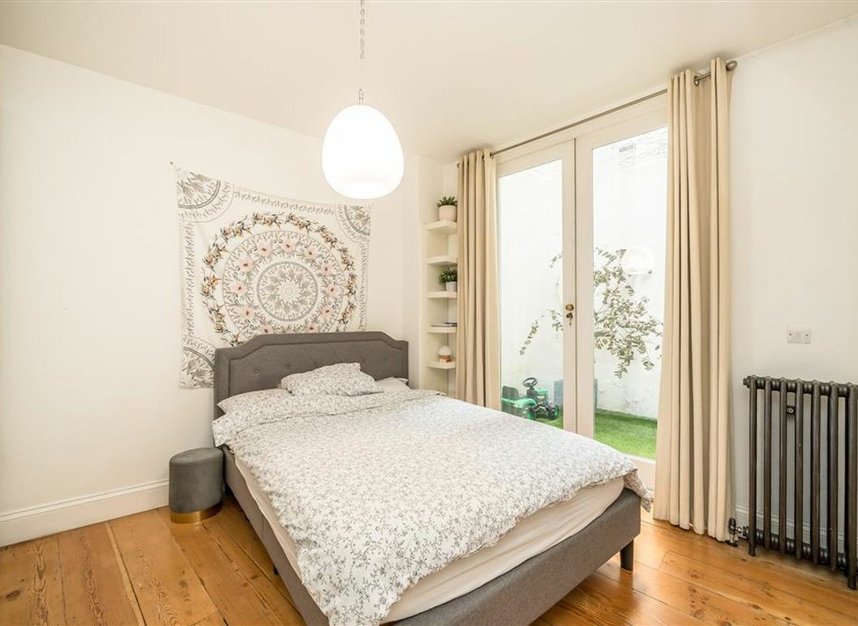 Properties for sale in Cornwall Gardens - SW7 4BD view6