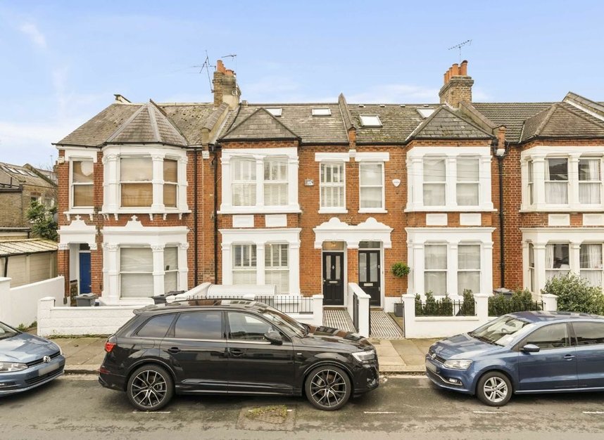 Properties sold in Cornwall Grove - W4 2LB view1