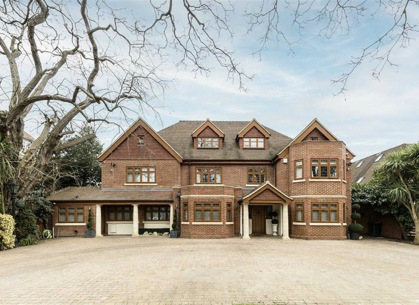 Court Road, London, SE9