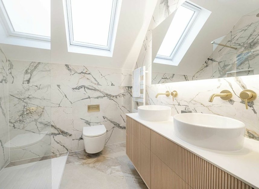 Properties for sale in Courtlands Avenue - TW12 3NT view7