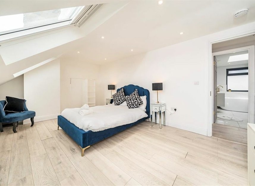 Properties for sale in Crantock Road - SE6 2QS view8