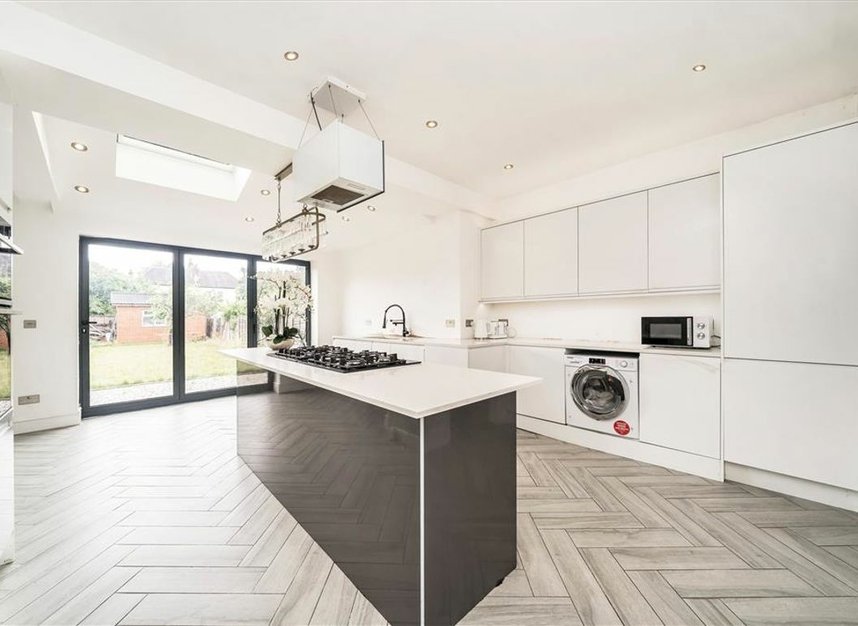 Properties for sale in Crantock Road - SE6 2QS view2