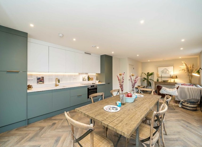 Properties for sale in Craven Avenue - W5 2TU view3