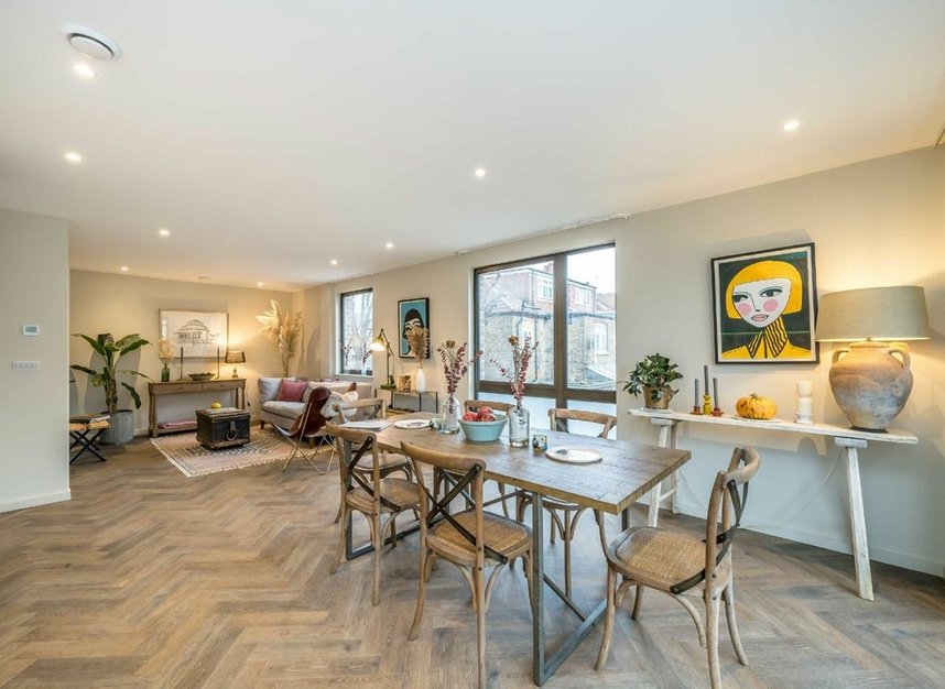 Properties for sale in Craven Avenue - W5 2TU view4