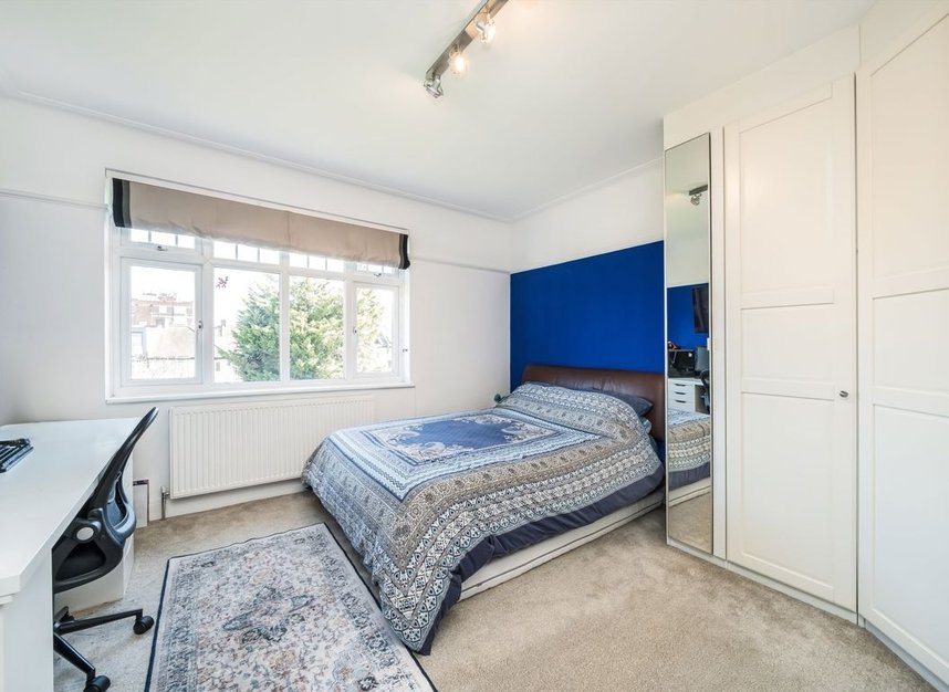 Properties for sale in Creighton Avenue - N10 1NU view9