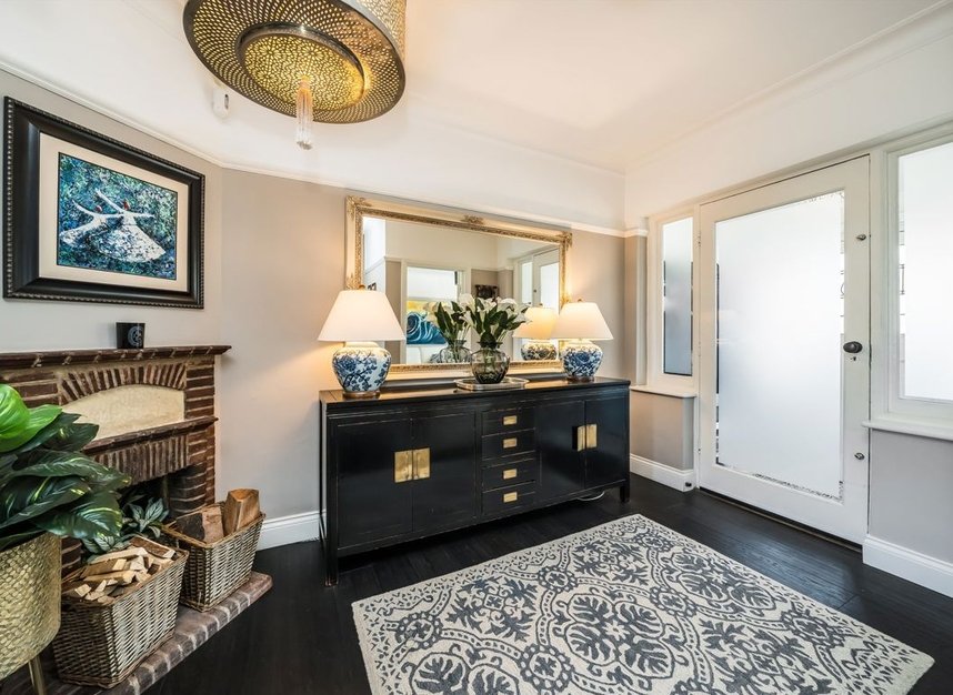 Properties for sale in Creighton Avenue - N10 1NU view2