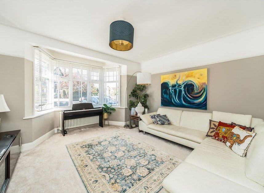 Properties for sale in Creighton Avenue - N10 1NU view6