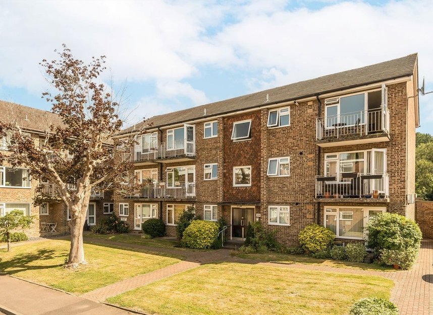 Properties for sale in Crescent Road - KT2 7RH view1