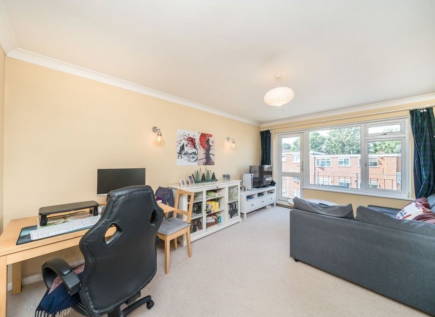 Properties for sale in Crescent Road - KT2 7RH view2