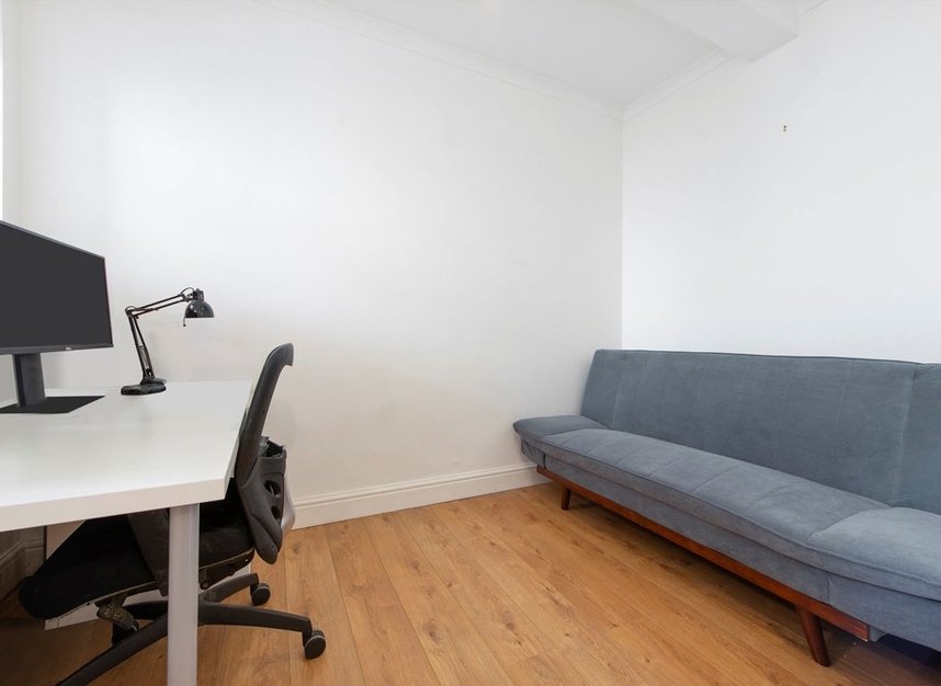 Properties for sale in Crescent Road - N8 8AL view6
