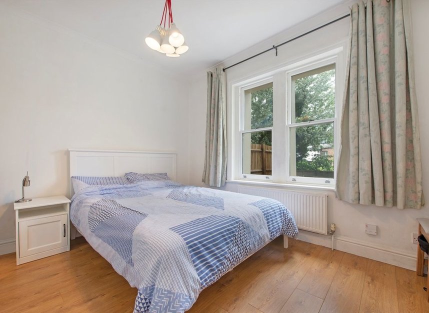 Properties for sale in Crescent Road - N8 8AL view5