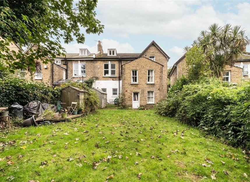 Properties for sale in Crescent Way - SE4 1QL view3