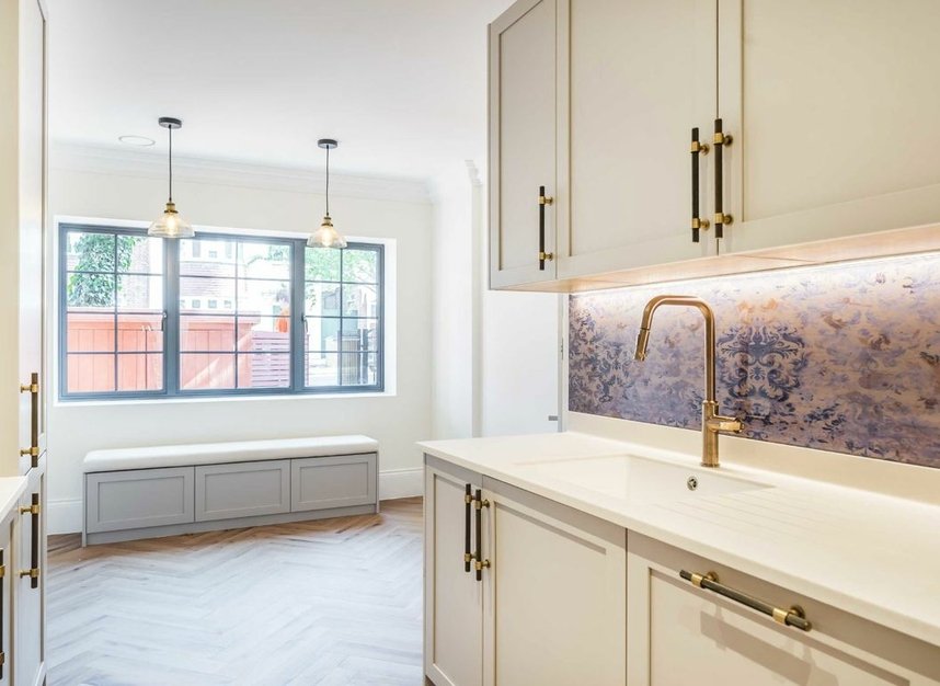 Properties for sale in Cricklade Avenue - SW2 3HH view2