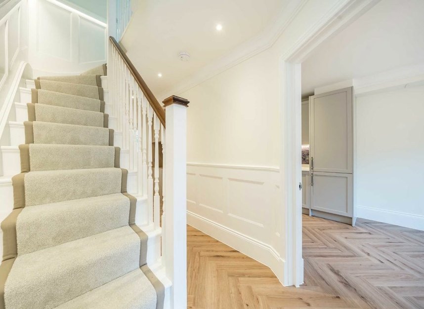 Properties for sale in Cricklade Avenue - SW2 3HH view13