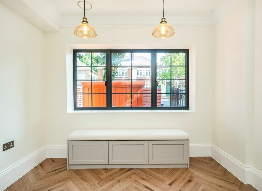 Properties for sale in Cricklade Avenue - SW2 3HH view7