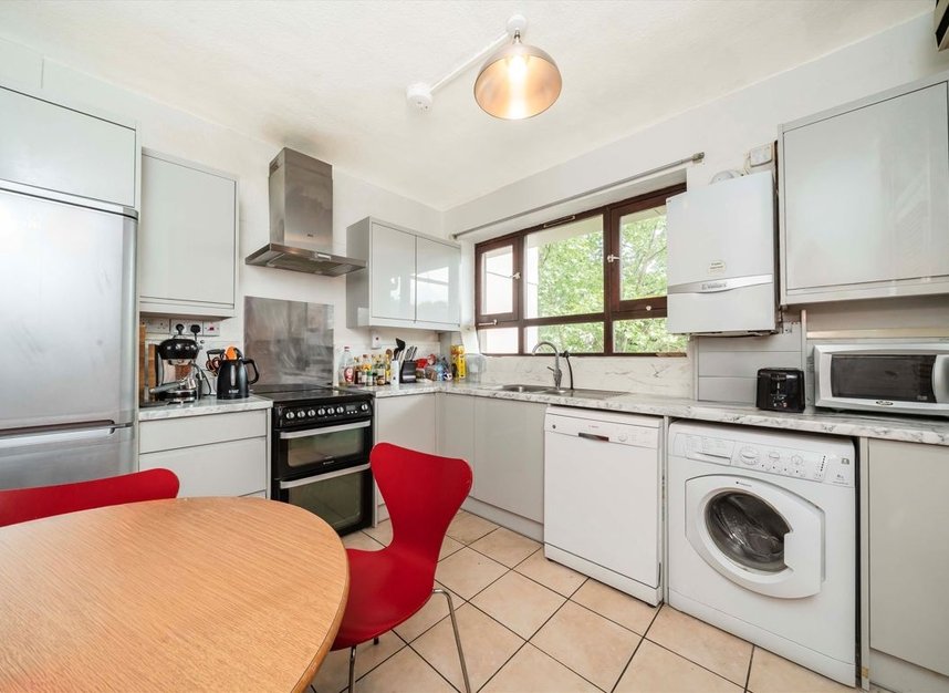 Properties for sale in Cromer Street - WC1H 8EA view2
