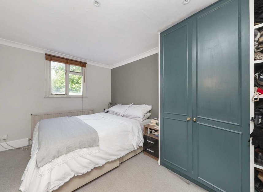 Flat for sale in Cromwell Avenue, London, N6 (Ref 213559) Dexters