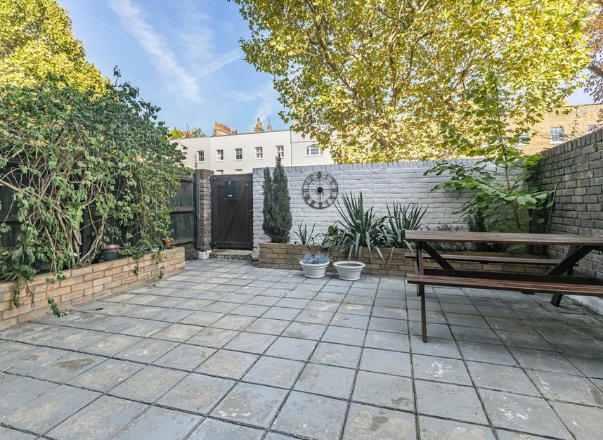 Properties for sale in Crowline Walk - N1 2RH view2