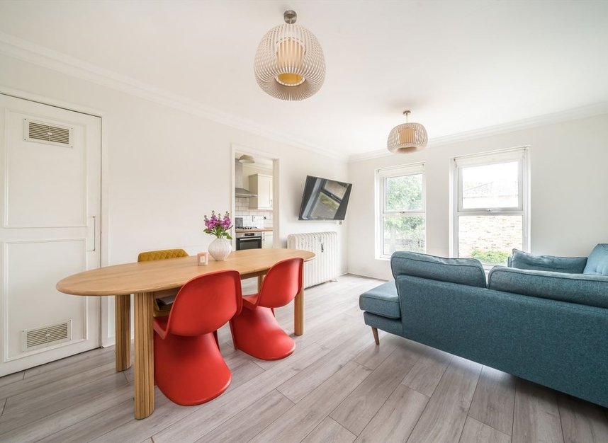 Properties for sale in Cubitt Terrace - SW4 6HJ view1