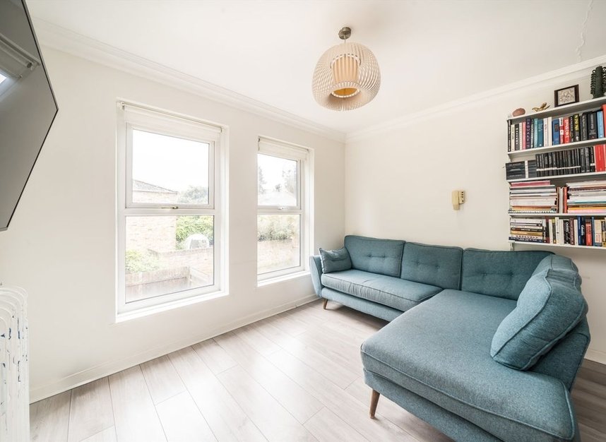 Properties for sale in Cubitt Terrace - SW4 6HJ view6