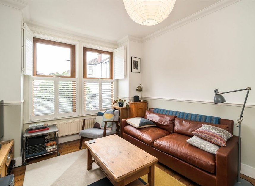 Properties sold in Cumberland Road - W7 2ED view5