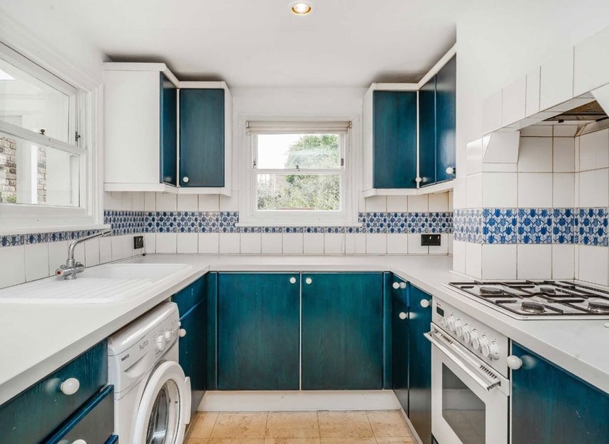 Properties for sale in Dale Street - W4 2BJ view5
