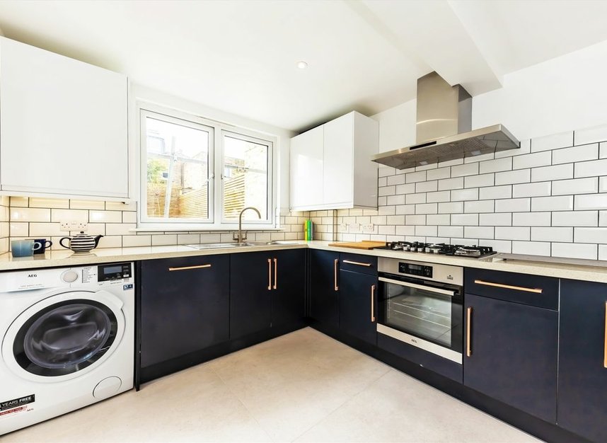 Properties for sale in Dalyell Road - SW9 9UP view3