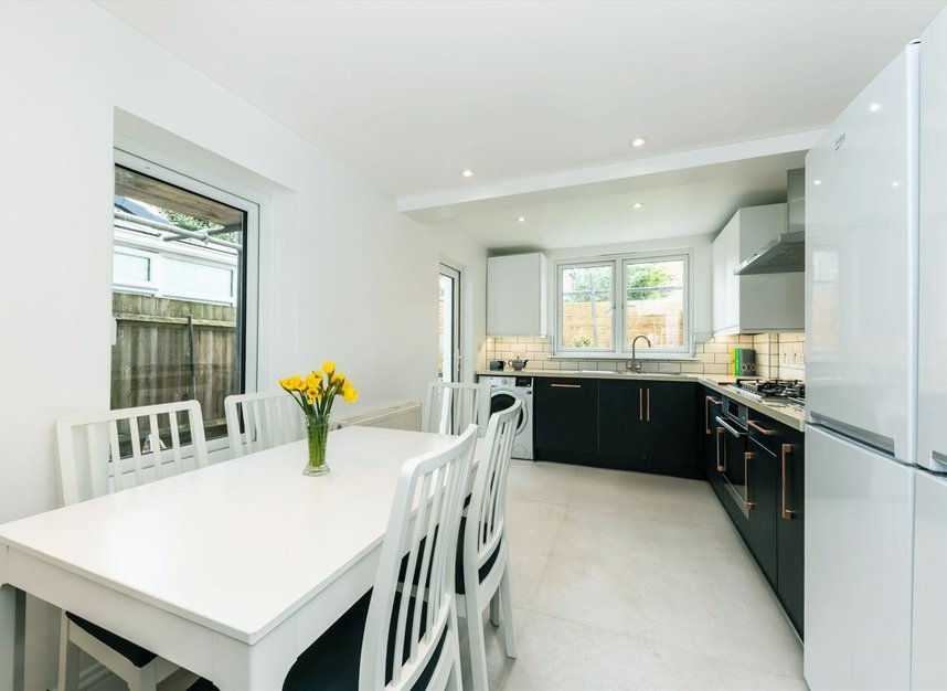 Properties for sale in Dalyell Road - SW9 9UP view4