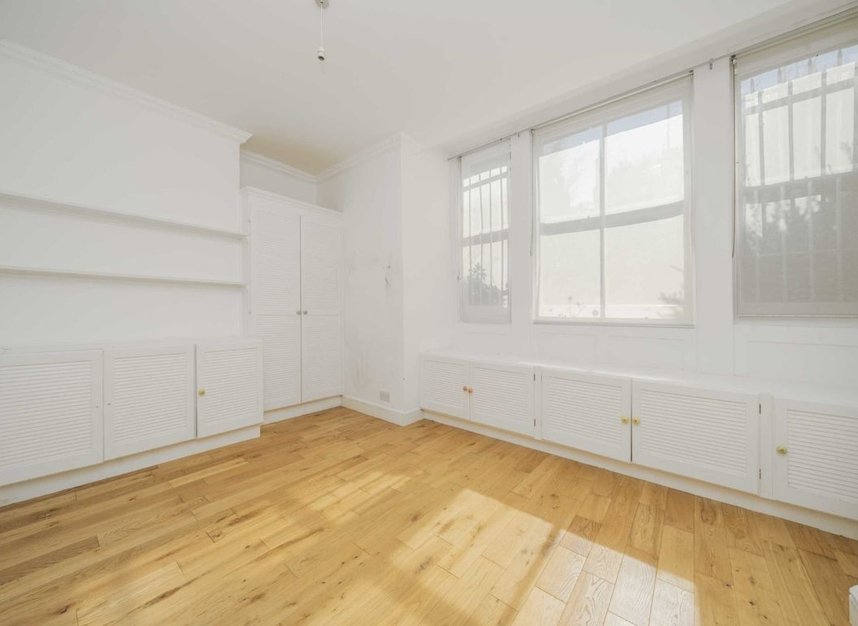 Flat for sale in Dartmouth Park Avenue, London, NW5 (Ref 204527) Dexters