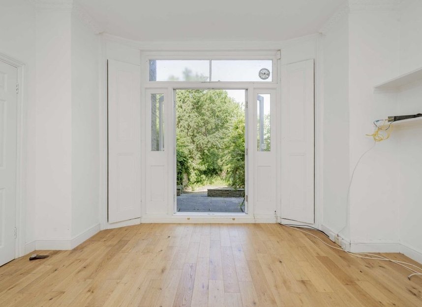 Flat for sale in Dartmouth Park Avenue, London, NW5 (Ref 204527) Dexters