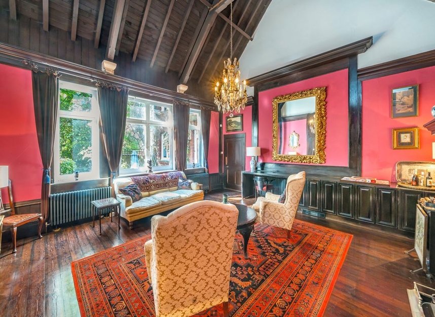 Properties for sale in Dartmouth Park Hill - NW5 1JE view9