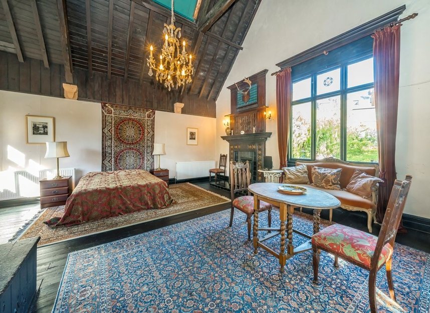 Properties for sale in Dartmouth Park Hill - NW5 1JE view6