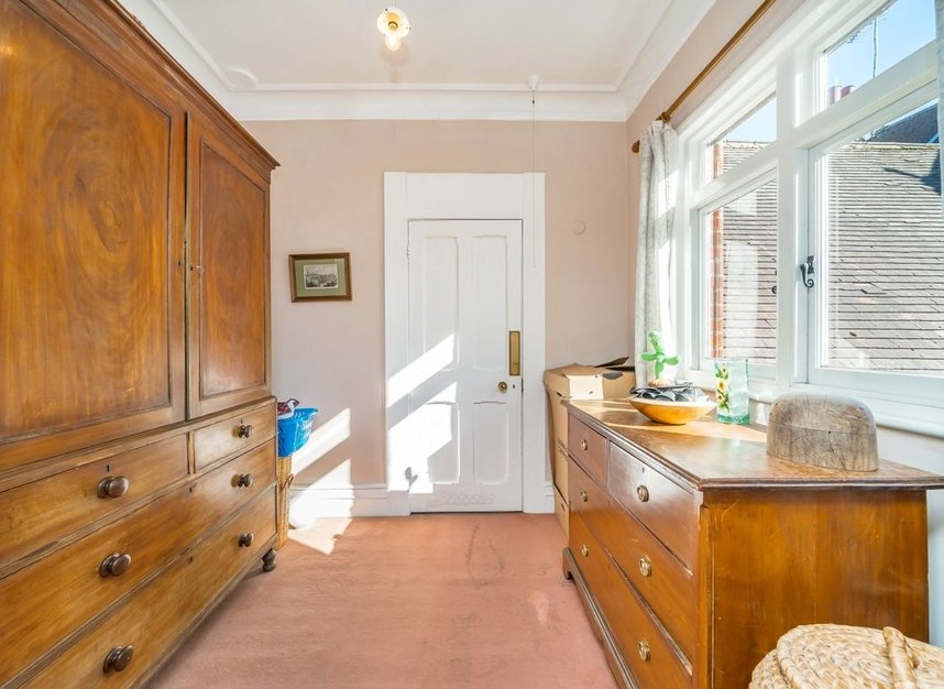 Properties for sale in Dartmouth Park Hill - NW5 1JE view13
