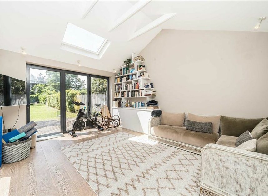 Properties for sale in Dartmouth Road - NW2 4ES view3