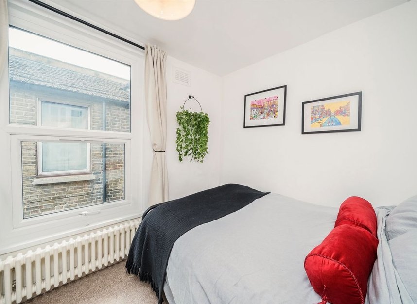 Properties for sale in Daubeney Road - E5 0EQ view7