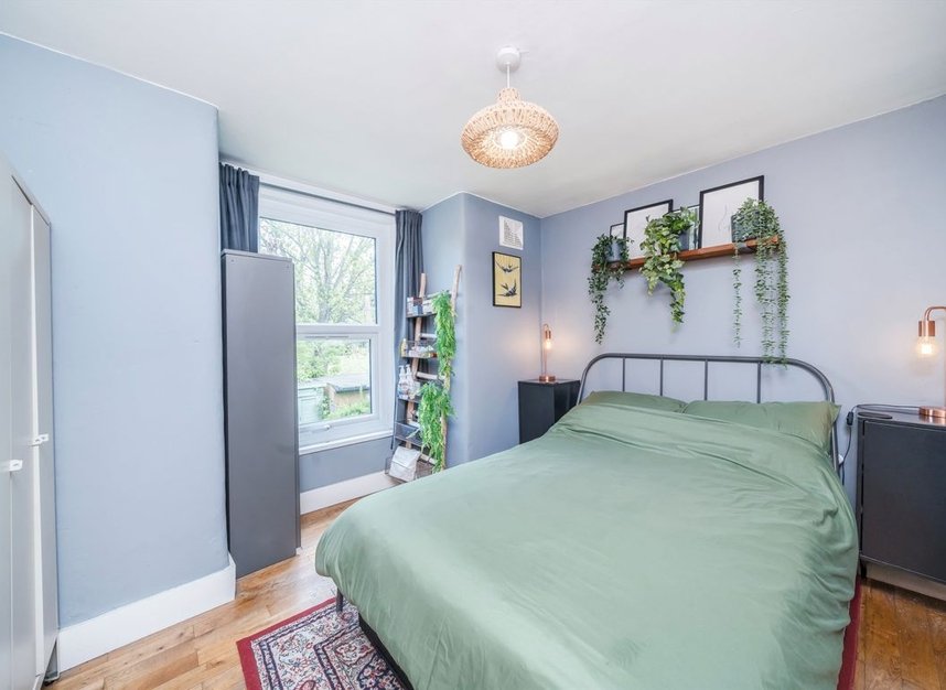 Properties for sale in Daubeney Road - E5 0EQ view6