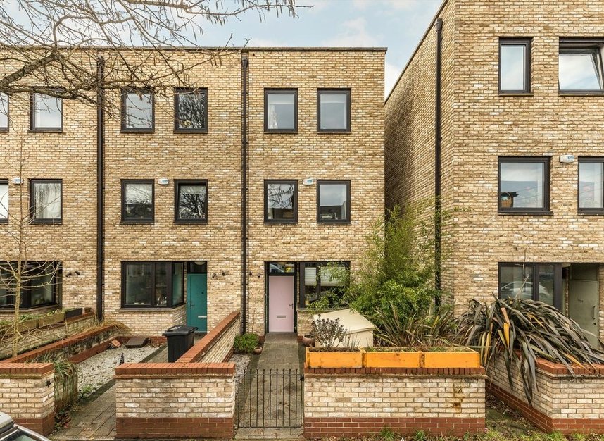 Properties sold in Daubeney Road - E5 0EE view1