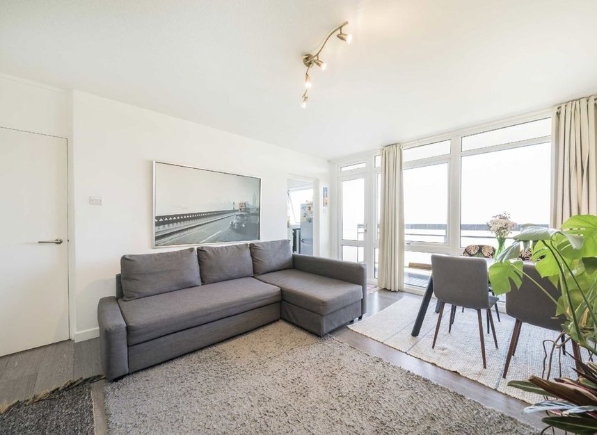 Properties for sale in Daubeney Road - E5 0EN view4
