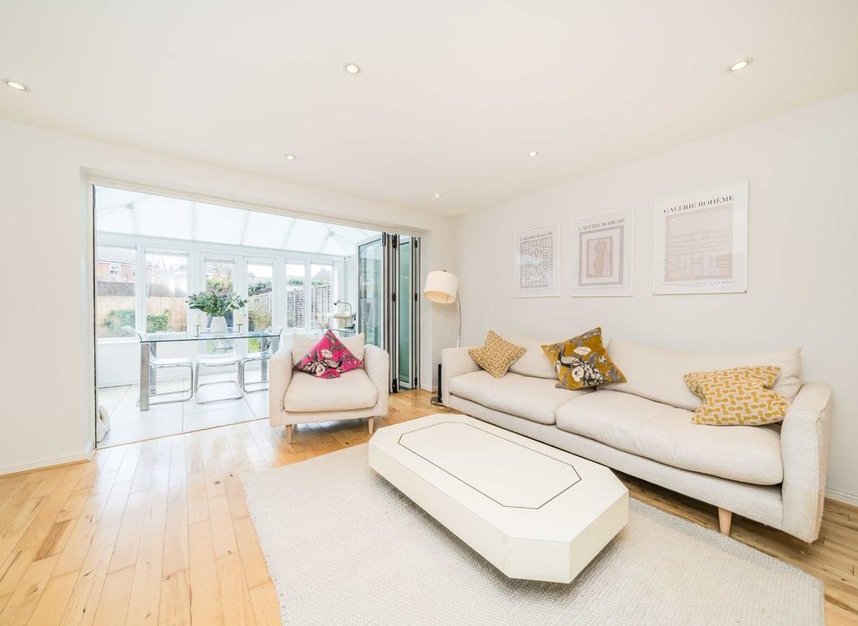 House for sale in Debden Close, Kingston Upon Thames, KT2 (Ref 219591