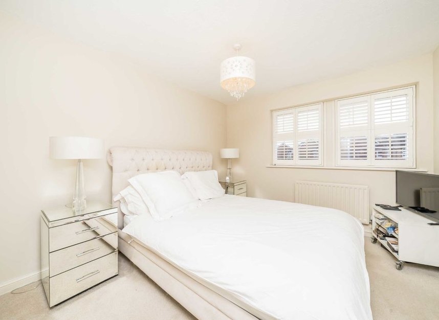 House for sale in Debden Close, Kingston Upon Thames, KT2 (Ref 219591