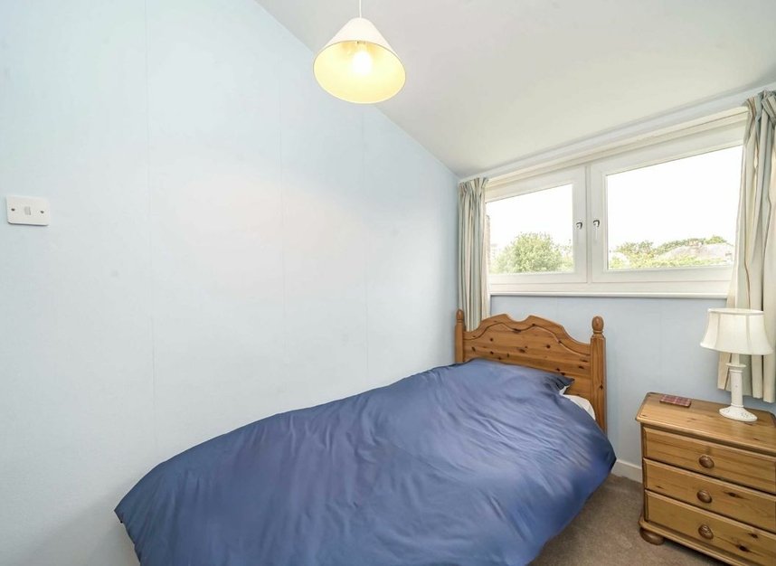 Properties for sale in Deena Close - W3 0HR view8