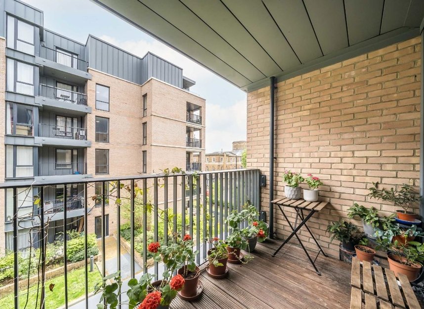 Properties for sale in Denman Avenue - UB2 4FU view5