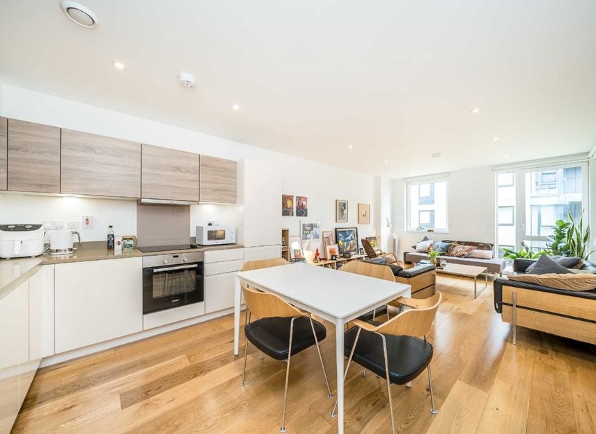 Properties for sale in Denman Avenue - UB2 4FU view3
