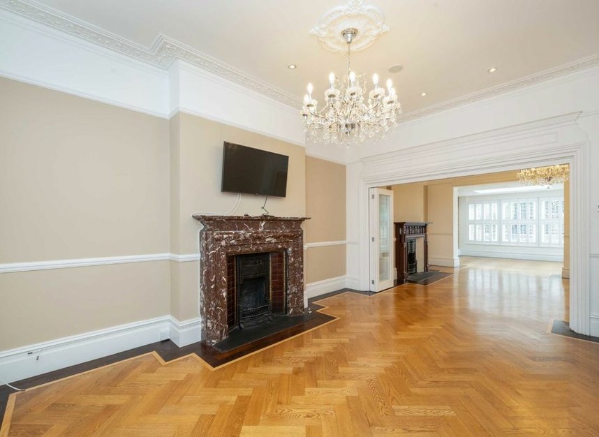 Properties for sale in Denning Road - NW3 1SU view6